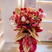 Standing Flower with Fortune Cat – Artificial Flowers