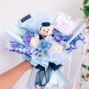 Gradution Classic Bouquet – Artificial Flowers (Medium Size)